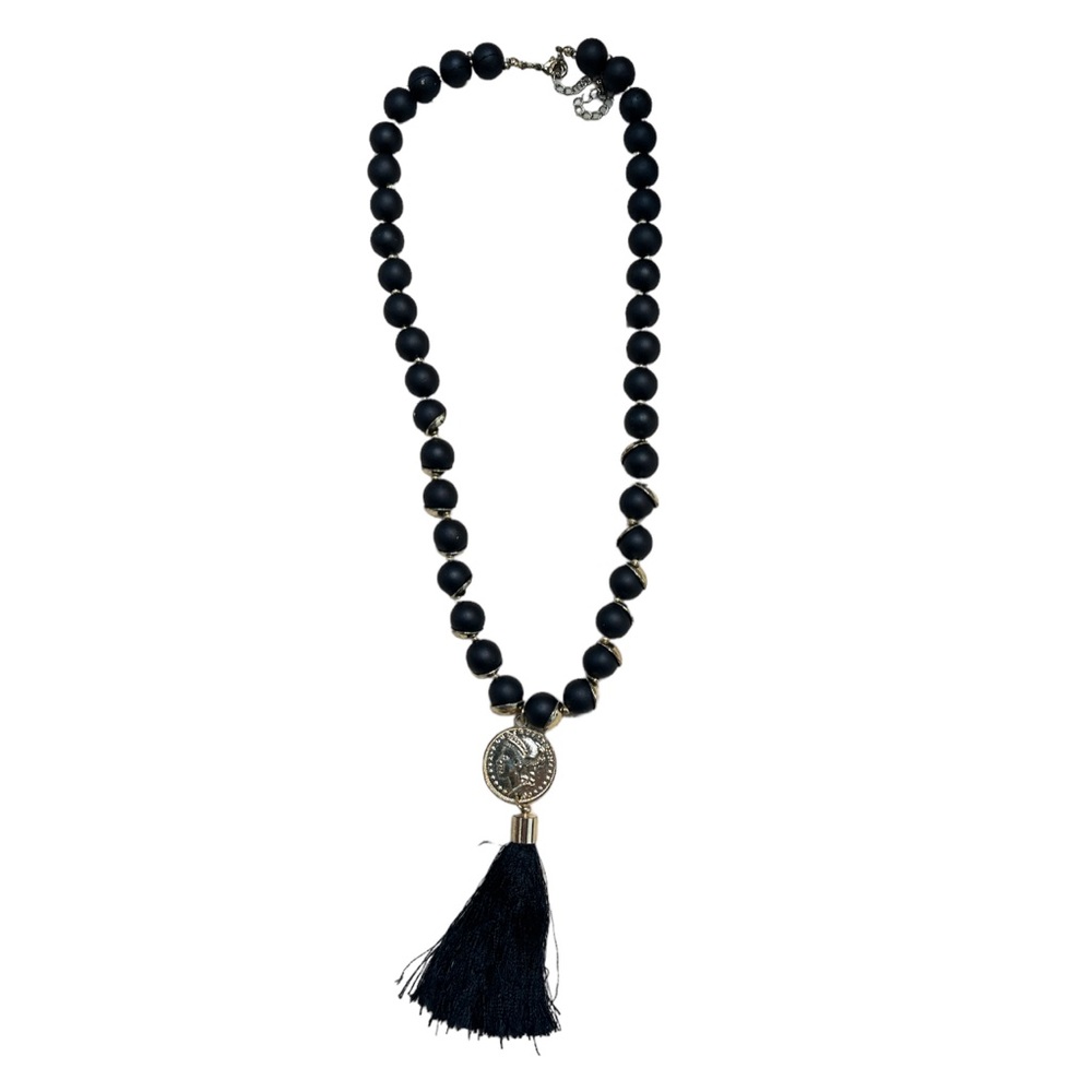 Cute black and gold bead coin necklace!